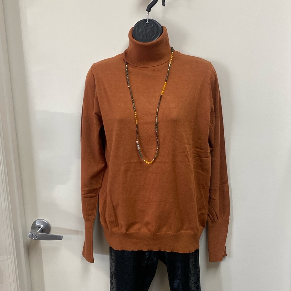 Turtle neck sweater